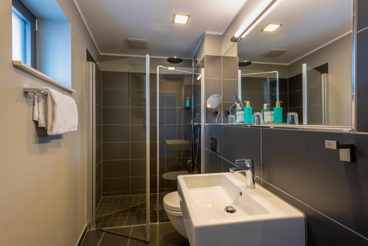 Waveboard Hotel & Boardinghouse Потсдам Екстериор снимка