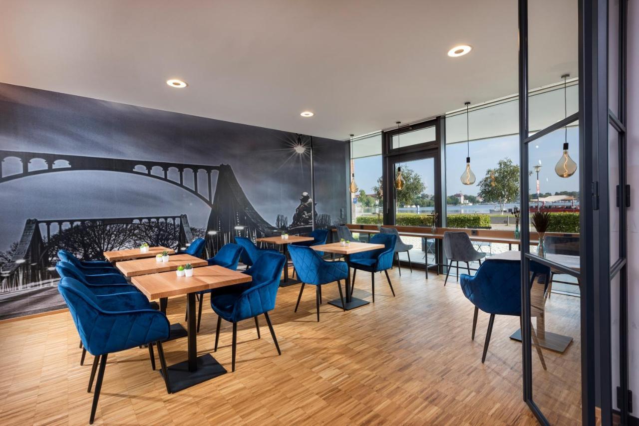 Waveboard Hotel & Boardinghouse Потсдам Екстериор снимка