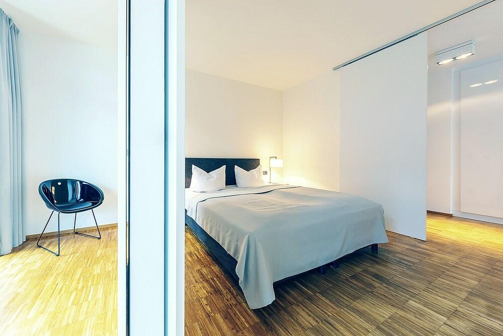 Waveboard Hotel & Boardinghouse Потсдам Екстериор снимка