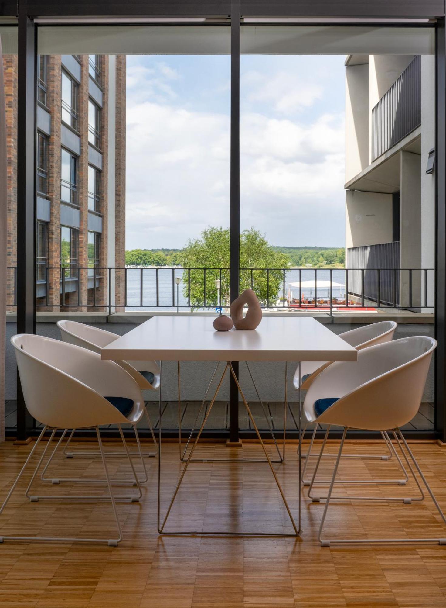 Waveboard Hotel & Boardinghouse Потсдам Екстериор снимка